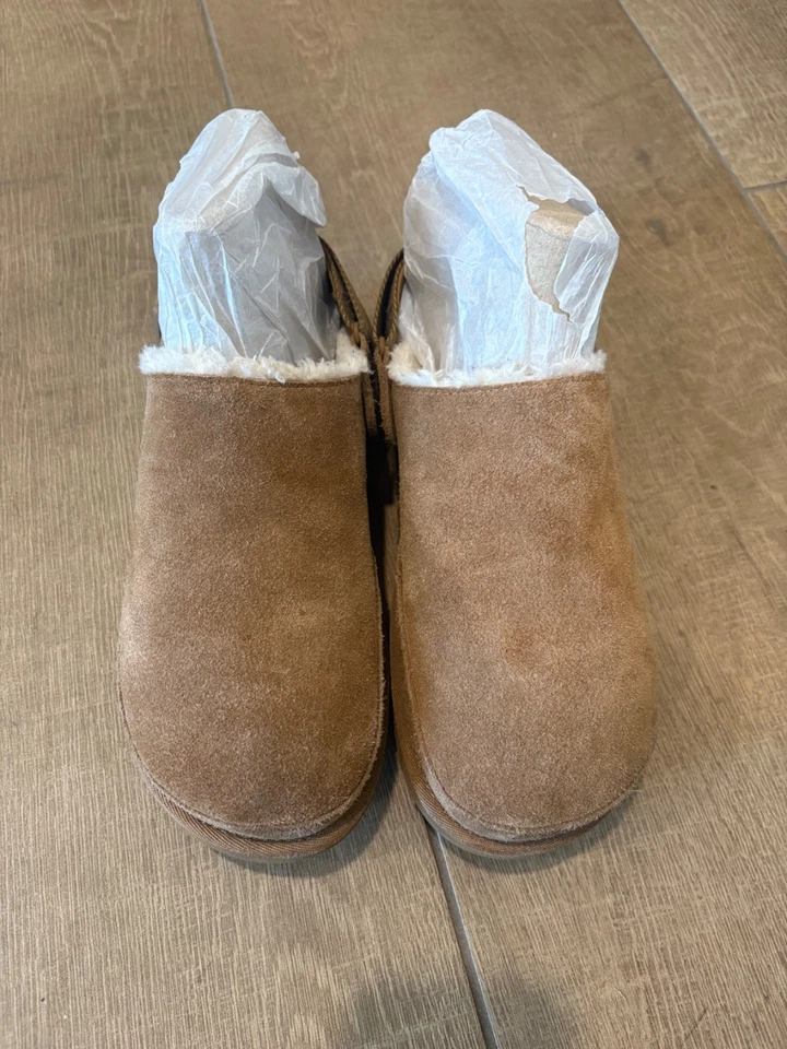 Ugg Goldenstar Chestnut Insulated Clogs Women's Size 9.5 - Image 2 of 2