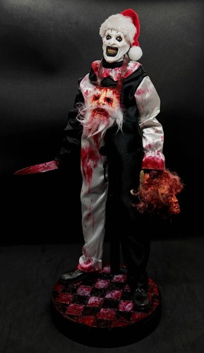 Terrifier 2 - Art the Clown 1/6 Custom Figure w. Accessories and Base - Picture 2 of 12