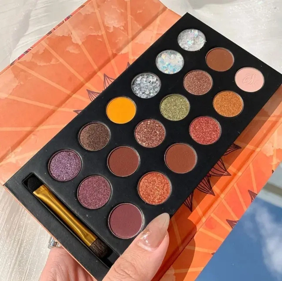 Wholesale Eyeshadow Palettes Lot 10. Makeup Matte Shimmer 18 Colors 10 Palettes - Image 2 of 3