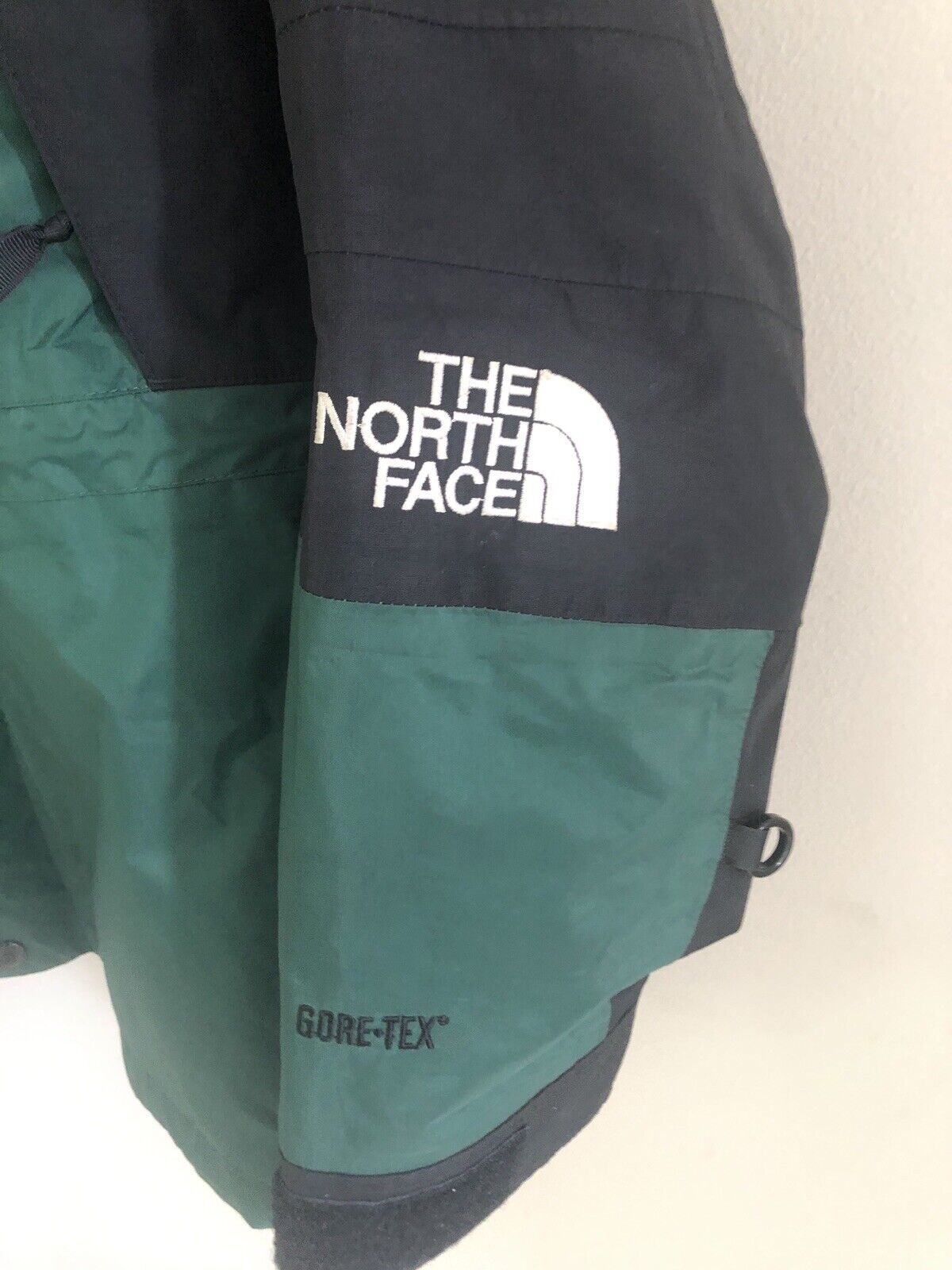 New Vtg The North Face Gore-tex Mountain Light Jacket Green Black 