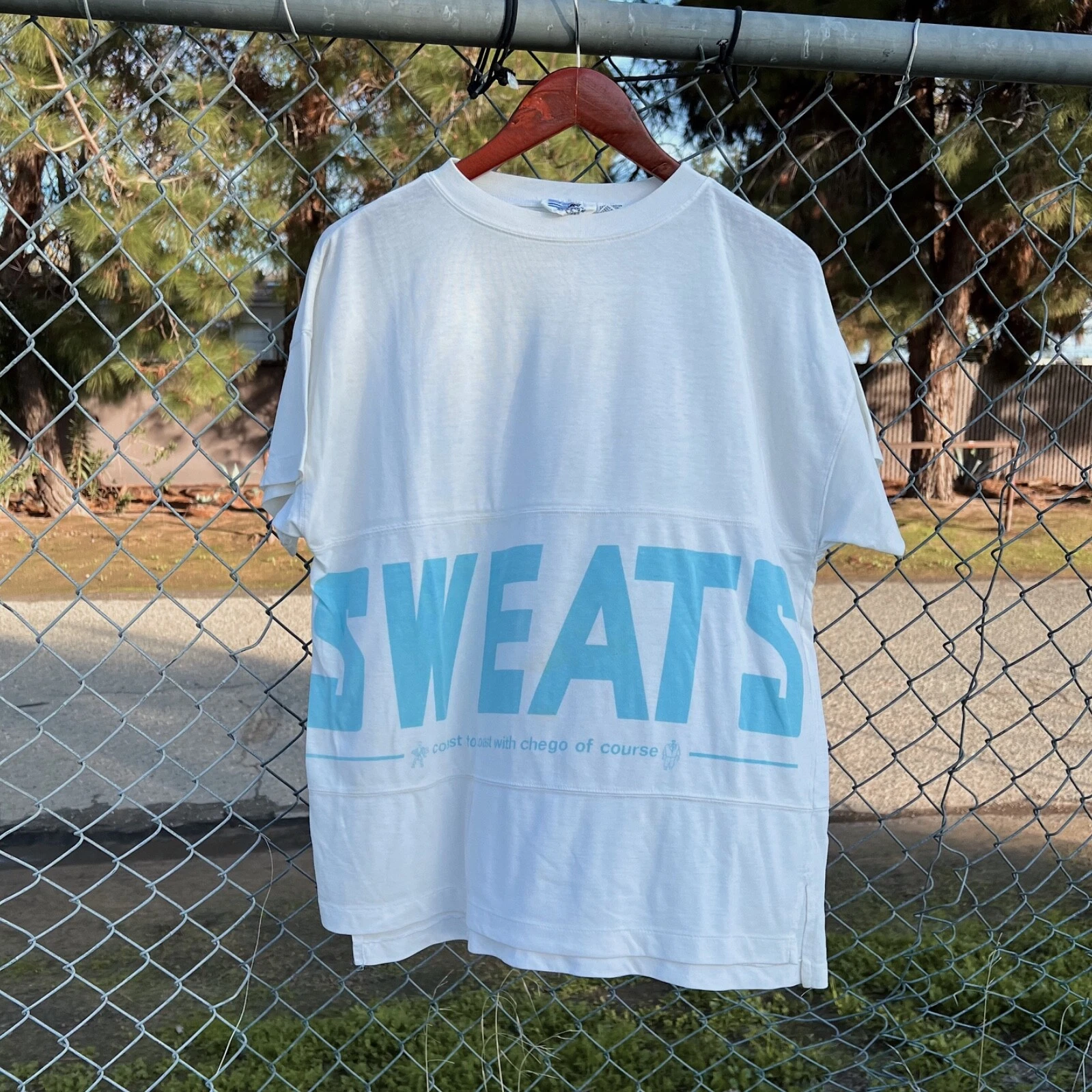 T shirt vintage années 80 Sweats dd Bi Chego taille M rare Supreme Sportswear