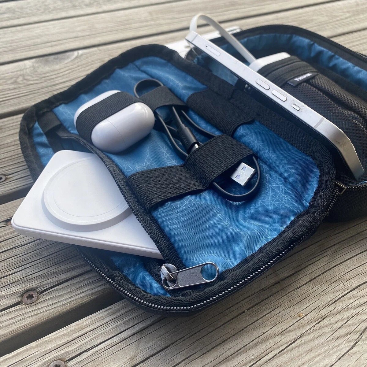 Travel organizer bag Thule Subterra Travel electronic accessories