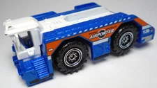 2014 MATCHBOX RUNWAY WRANGLER AIRPORTER BLUE 1:64 DIECAST 2 7/8" TRUCK W/ ORANGE
