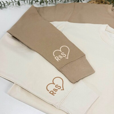 Maßgeschneidertes Herz-Initialen-Sweatshirt: passendes Paar Geschenk, Jubiläum, Valentinstag