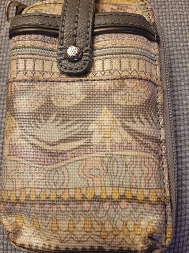 Sakroots Wallet/wristlet/cell phone purse - Picture 6 of 7