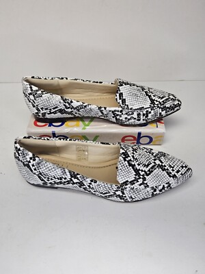 Musshoe Pointed Flat Shoes  Comfortable Slip Womens Size 6 Snakeskin