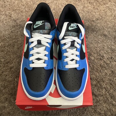 nike dunk black light photo blue