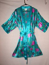 Vintage Inner Most Robe Tie Front size Medium Multi Color Floral Robe