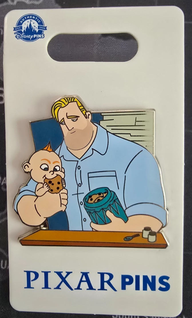 Disney Parks Trading Pins Pixar The Incredibles  Mr Incredible and Jack Jack