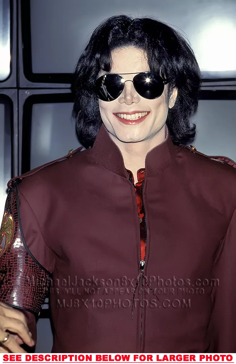 MICHAEL JACKSON 2002 in PURPLE JACKET 1xRARE8x10 PHOTO eBay