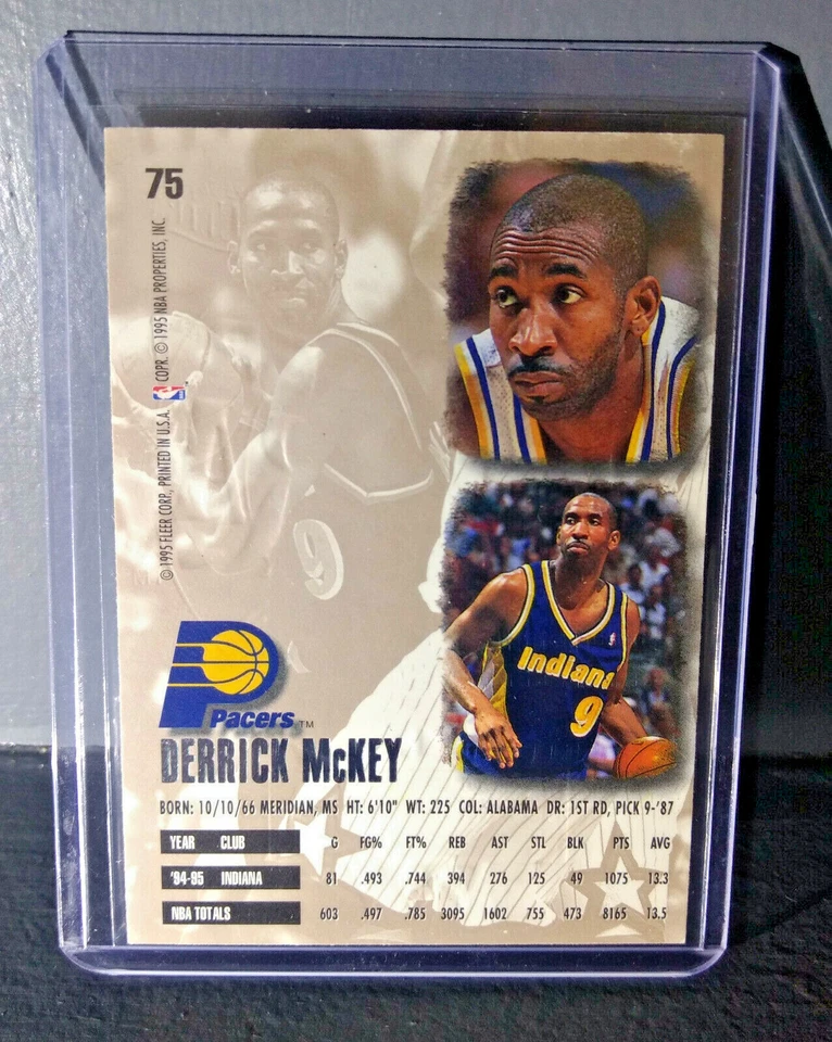 Tarjeta de baloncesto Derrick McKey Fleer Ultra Gold Medallion #75 1995-96 Foto 2 de 2