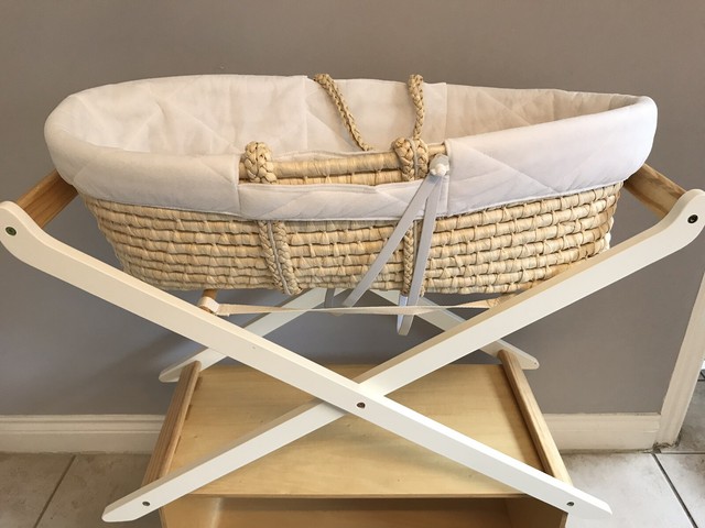moses bassinet and stand