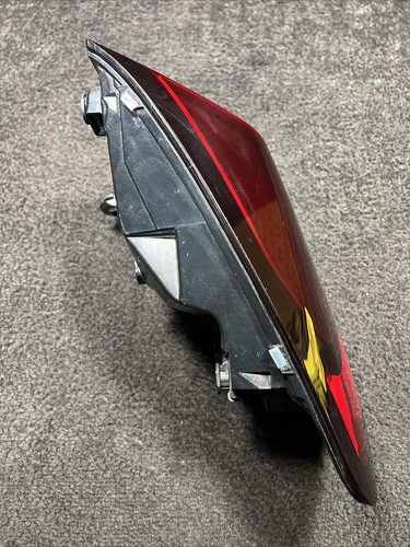 2023 BMW X1 Left Side LED Taillight Lamp OEM H3946535907 - 第 5/9 張圖片