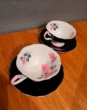 2x Vintage Queen Anne Bone China Teetassen Duo - Black & Pink Roses - England...