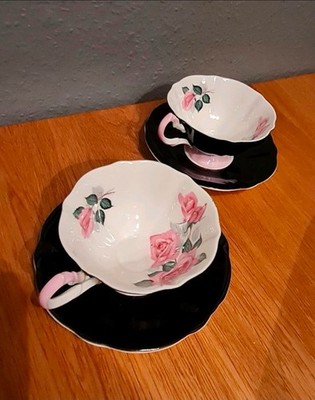 2x Vintage Queen Anne Bone China Teetassen Duo - Black & Pink Roses - England...