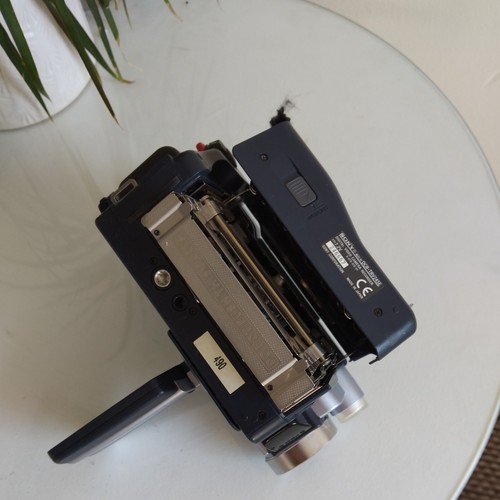 SONY HANDYCAM DCR-TRV245E CAMCORDER DIGITAL 8 TAPE VIDEO CAMERA DIGITAL-8 - Picture 5 of 13