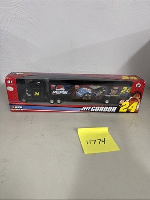 2007 Jeff Gordon #24 Pepsi Monte Carlo SS 1:64 Hauler Winner's Circle NEW RARE