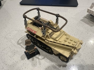 Brickmania SdKfz 250/3 ''Greif'' - Light Radio Armored Car