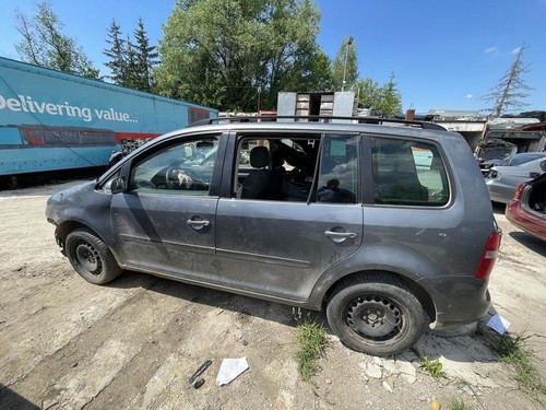 1T0883617 Innenausstattung Volkswagen Touran DE1411631-90 - Bild 7 von 9