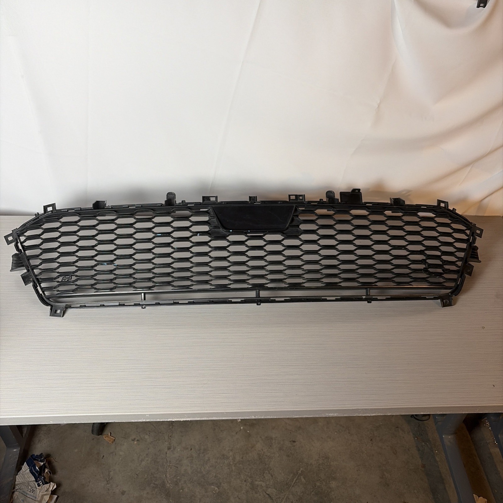 2022-2025 Jeep Grand Cherokee Front Lower Grille Grill OEM 68590201AC Honeycomb