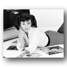 Jennifer Jayne Vintage Photo 1963 Ski-Pants With Pop Records 8x10 Photo