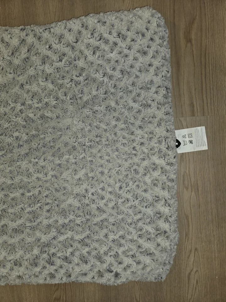 Hollywood Feed Dog Crate Bed - Plush Swirl Mat 41" x 26" - Image 2 of 4