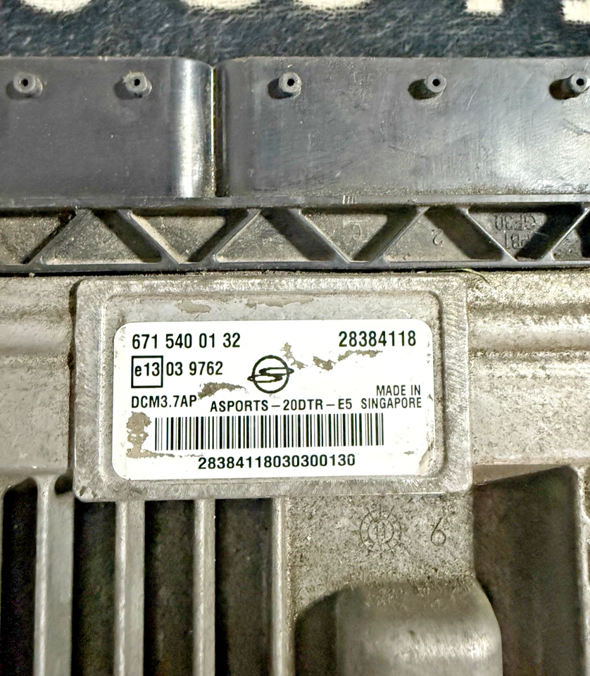 CALCULATEUR MOTEUR SSANGYONG KORANDO 2.0L 6715400132 28384118 DCM3.7AP A DECODER - Immagine 2 di 4