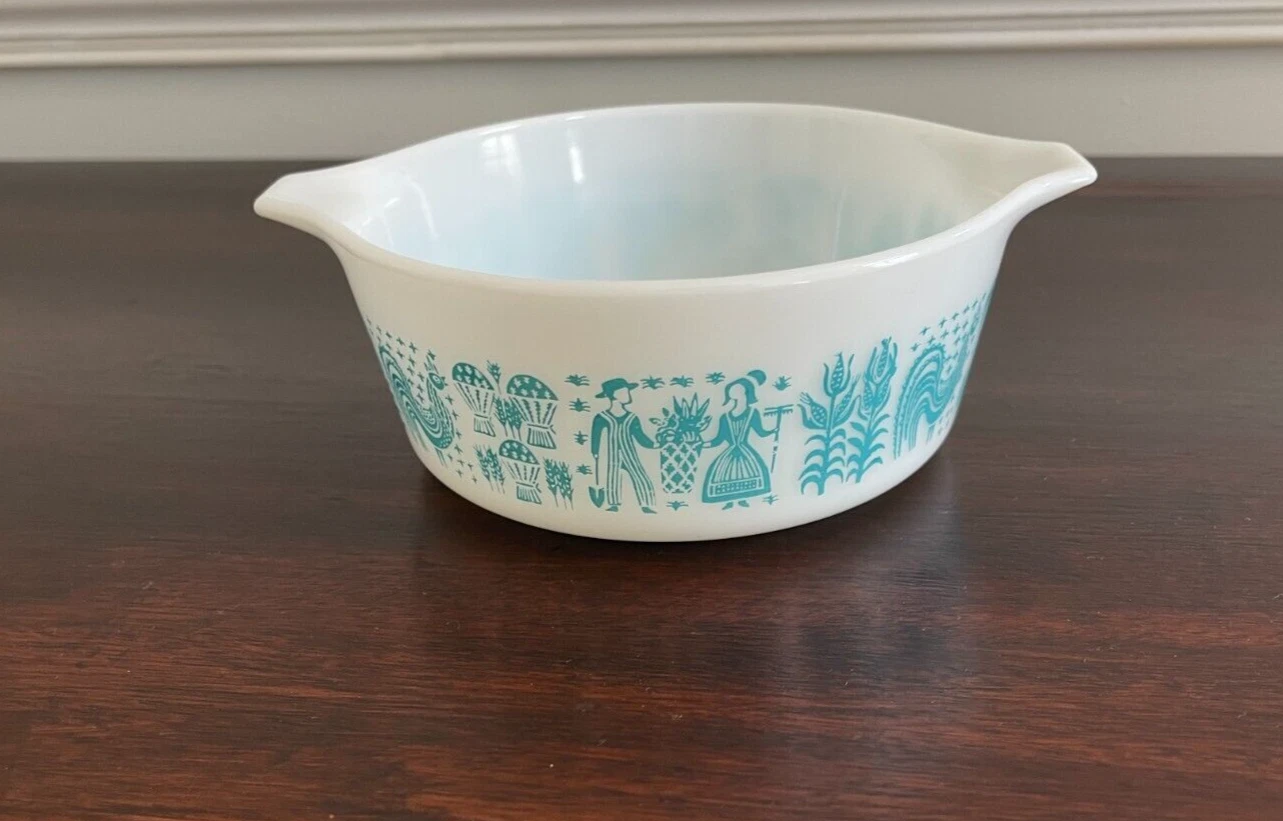 Vintage Pyrex Blue Amish Butterprint Dish 472 1 1 2 Pint