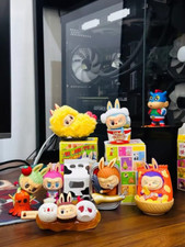 AUTHENTIC THE MONSTERS WACKY MART SERIES CONF...
