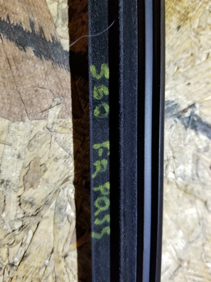 05 06 07 08 09 VOLVO S60 Puerta de paso delantera derecha Ventana Cinturón Sello Moldura OEM Foto 4 de 4