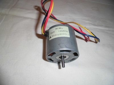 BASF (AIWA) Tapedeck 8200 Motor Original-Ersatzteil 2371-6170 Motor AIWA 24 V