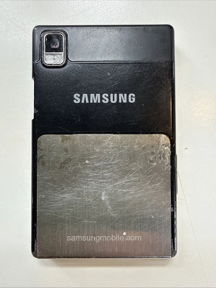 Samsung SGH P300 Silver Vintage Mobile Phone Working, photo 2 of 5