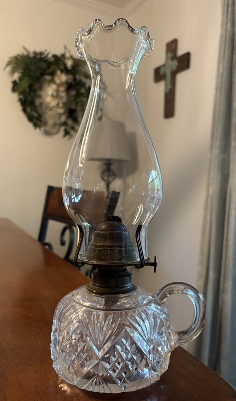 STUNNING Ca. 1882 HAND-BLOWN ANTIQUE PRESCUT  EAPG KEROSENE OIL FINGER LAMP 🔥