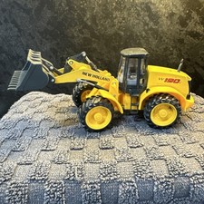 NEW HOLLAND W190C LOADER MODEL EXCAVATOR DIGGER 1:50 SIZE BURAGO SHOVEL T4
