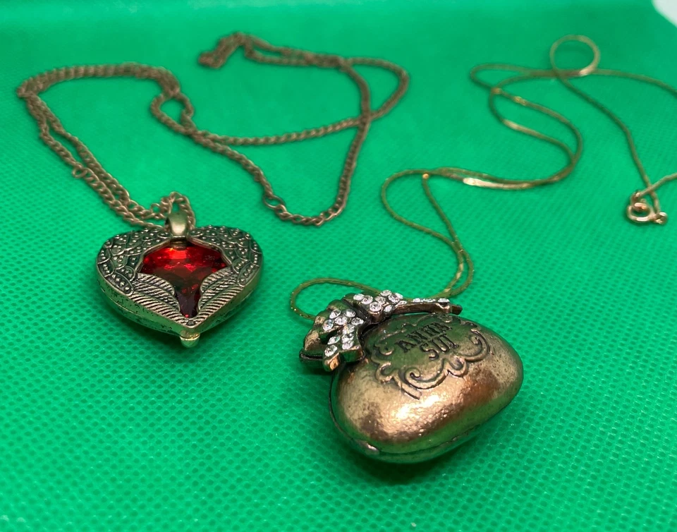 2 piezas ANNA SUI Bronce Bolsa de Dinero Bolsa Colgante Collar Alas de Ángel Cristal Corazón  Foto 2 de 4