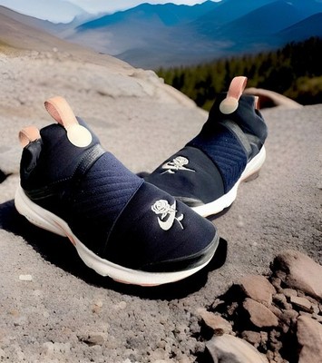 NIKE AIR PRESTO EXTREME  VALENTINES DAY  NAVY BLUE/WHITE GS SIZE 4Y