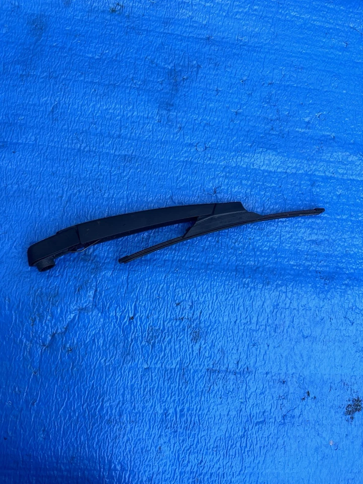 2011-2015 Nissan INFINITI QX56 QX60 LIFTGATE TAILGATE TRUNK REAR WIPER ARM OEM - Image 2 of 4