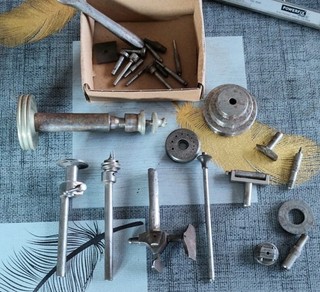 Lot Accessoires Pièces pour Tour d'Horloger Ancien Watchmaker Lathe Parts
