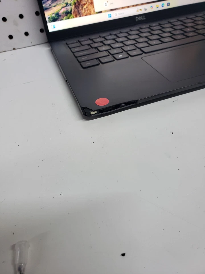 Dell Latitude 7410 i5-10310U 1.7GHz 16GB Ram 256GB SSD Win 11 Pro - Image 3 of 4