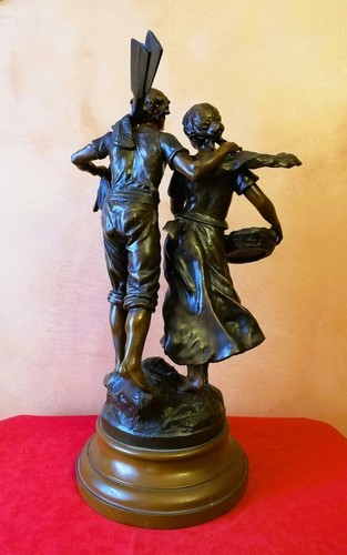 Sculpture by F. MOREAU "La peaching" - Picture 8 of 13