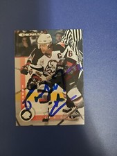 1997-98 Donruss Pat LaFontaine Sabres Auto Autographed Signed Hockey Card