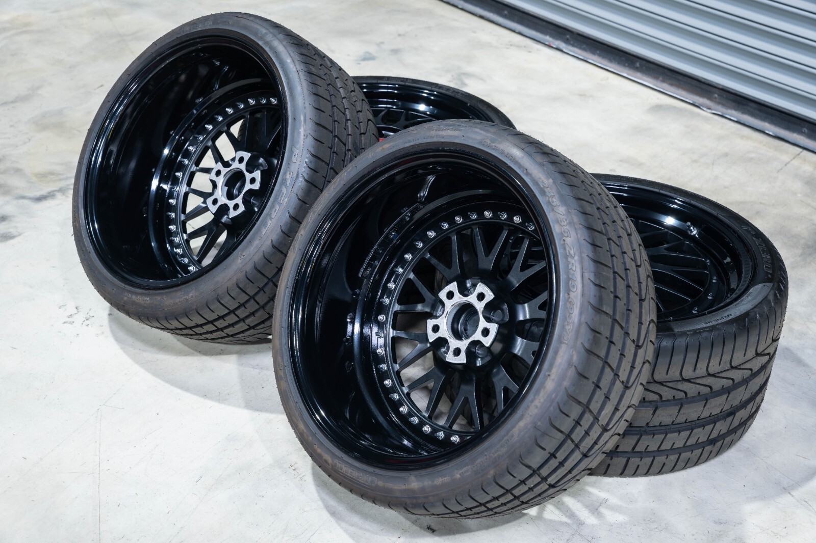 BBS LM Wheels for Ferrari Testarossa 512 TR - 19x10/19x12 with Pirelli Tires