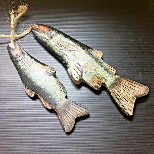 2 Holz handbemalt Bachforelle Fisch Haus Dekor mit Seil Wandbehang ~ 9"L