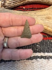 A Nice Madison Triangular Woodland Period From Rockingham County Virginia. C6.