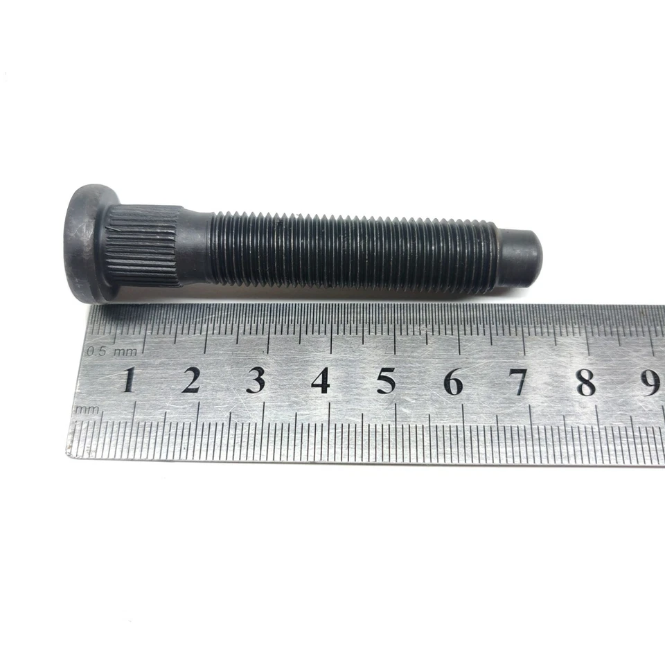 Tacos de rueda extendidos x 20 para Nissan GT-R R35 2007-ON delanteros + traseros Foto 4 de 4