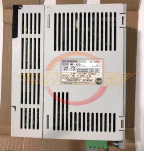 UN NUEVO SERVO DRIVER MITSUBISHI AC MR-J2S-70B-EG - Imagen 1 de 6