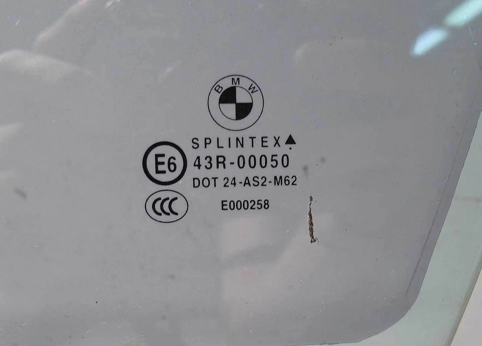 Panel de cristal ventana del conductor delantero izquierdo BMW E60 E61 serie 5 2004-2010 usado OEM Foto 2 de 2