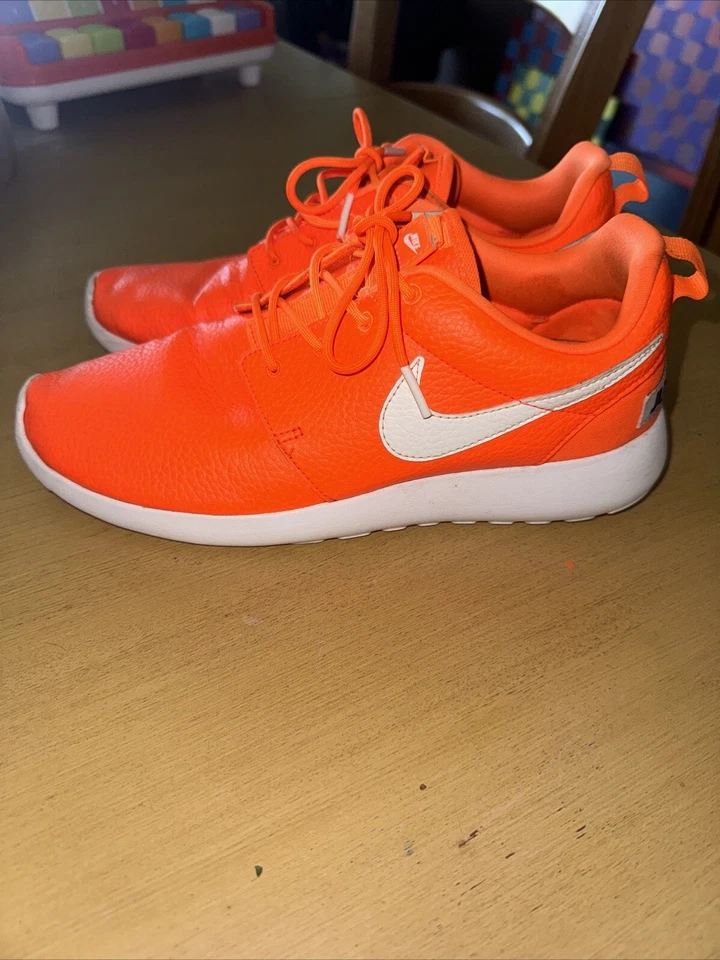 Nike Women's Size 8.5 Roshe One PRM 833928 Neon Orange Leather No Box - Image 4 of 4