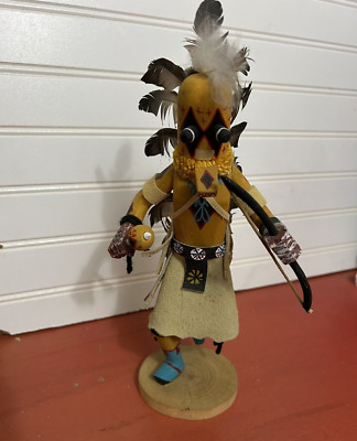 Indianer Krieger Tänzerin Kachina Puppe 11 Zoll V George signiert primitive Kunst