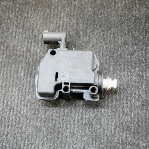 BMW 2 Cabrio Kraftstofftankdeckel Klappenmotorantrieb F23 7270792 2015